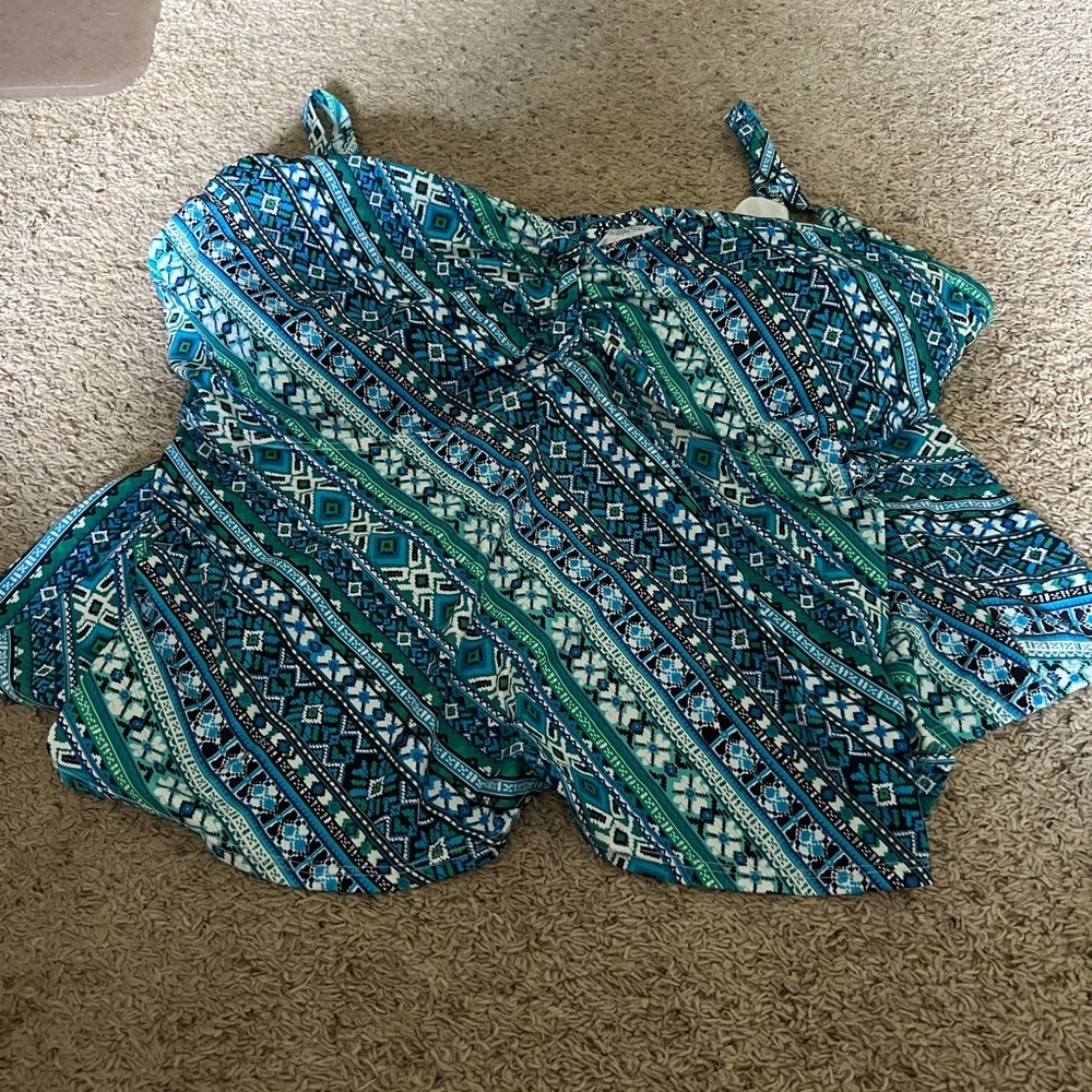 Brand new swim tankini top